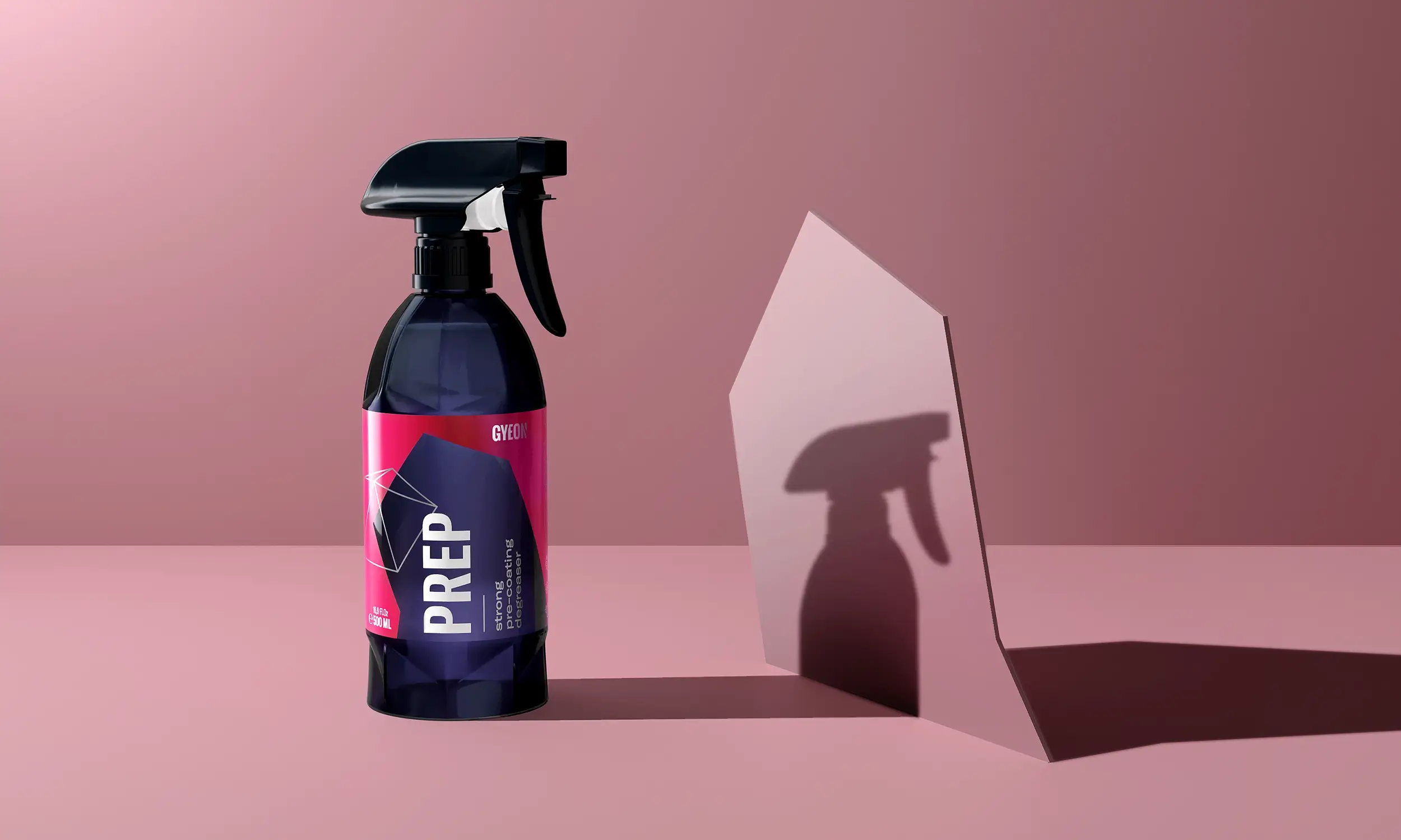Diseño geométrico del envase GYEON Q²M Prep